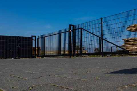 Bedrijfshekwerk bij Raanhuis Goor